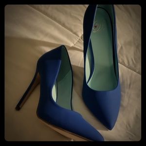 Size 9 Royal Blue 4" heels never worn